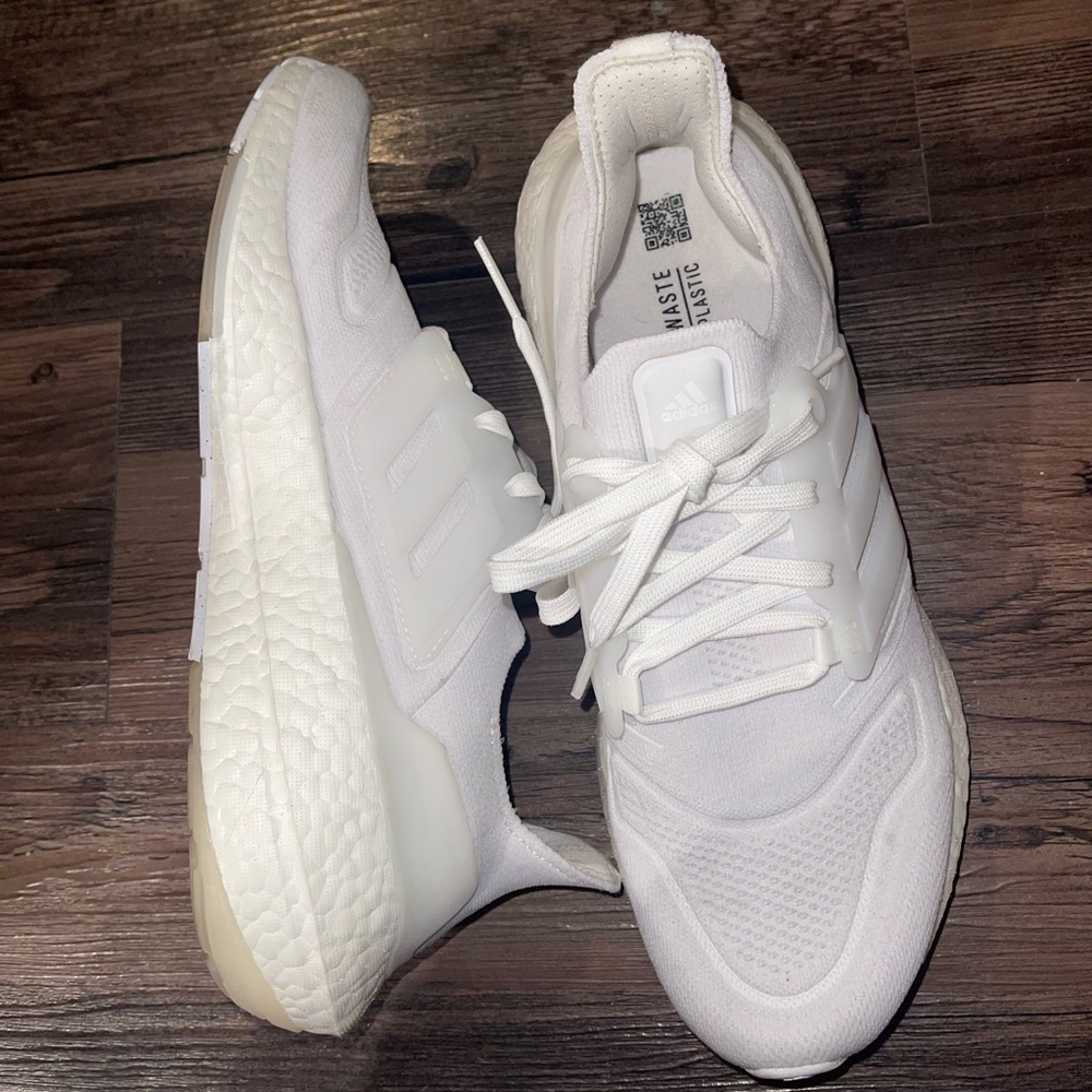 Adidas Ultraboost Light Running Shoes- Women’s Size 9, Solid White